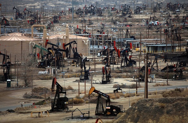 Mỹ đánh bại Ả Rập Saudi, Nga giành lại vị thế trên thị trường dầu
